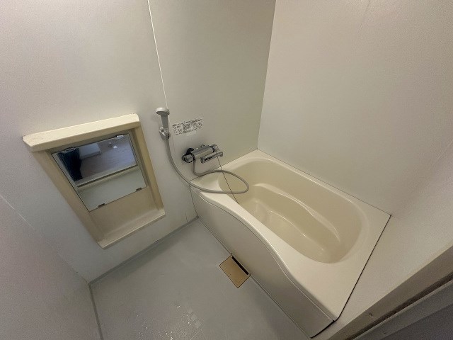 メゾン原之前C棟 風呂画像