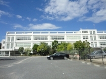 メゾン原之前C棟 小学校