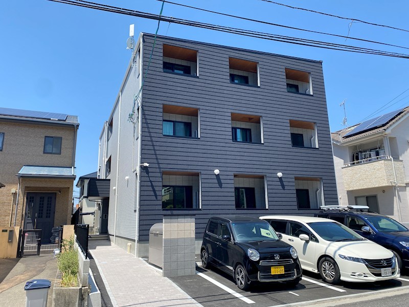 アレフガルド楽々園 外観