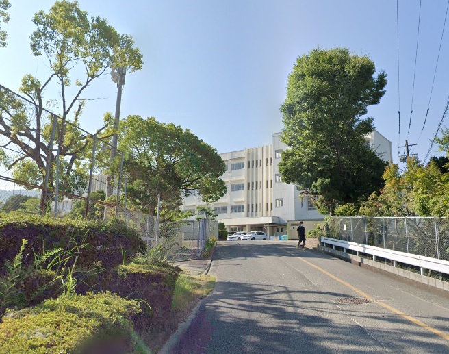 城ケ丘マンション 小学校