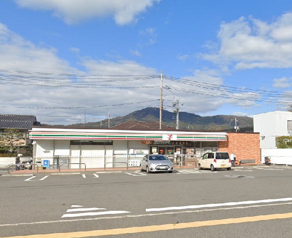 広島県広島市安佐北区落合南１丁目 コンビニ