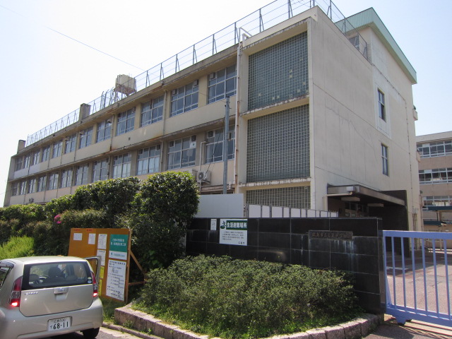広島県広島市西区己斐上３丁目 中学校