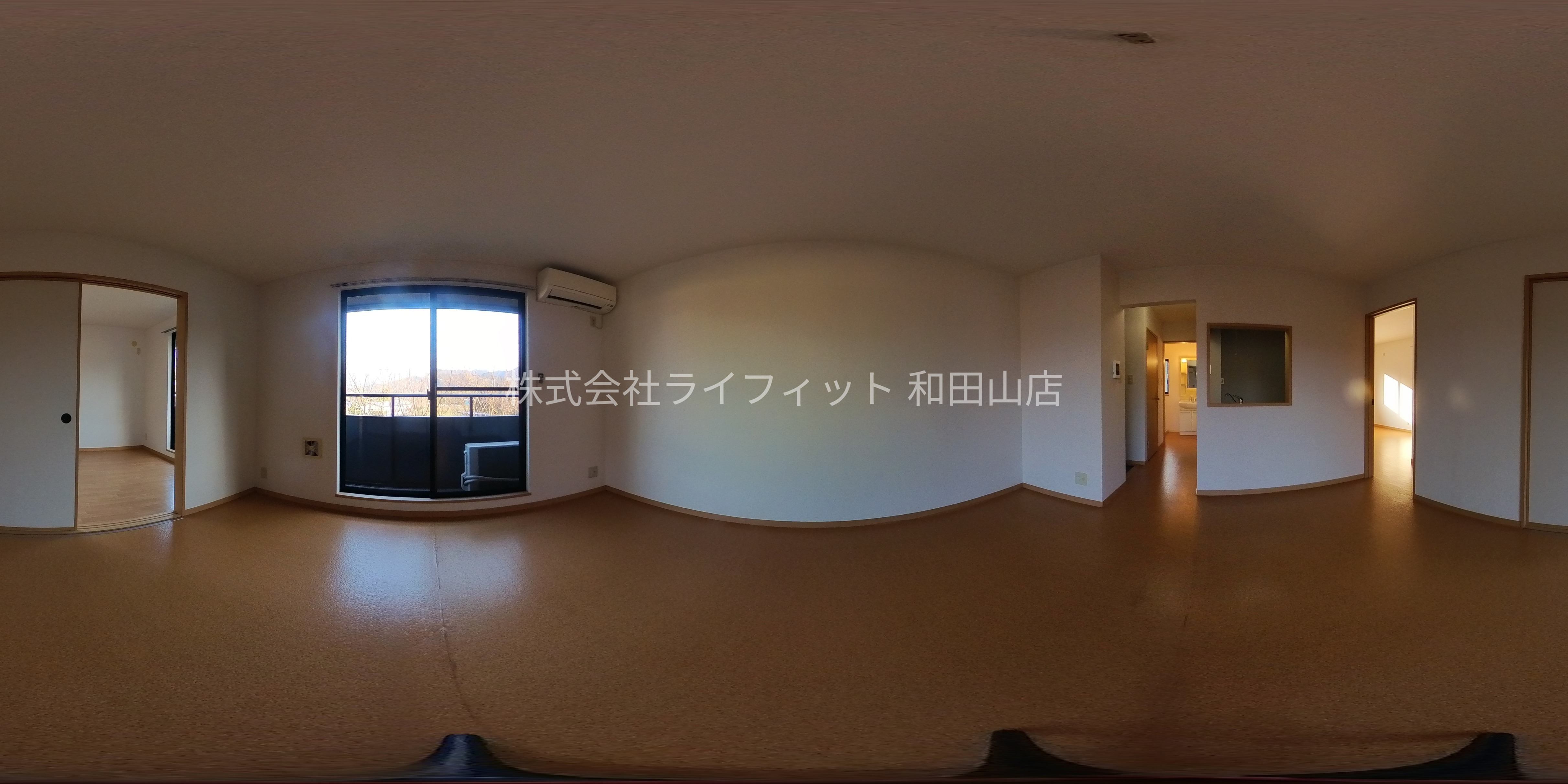 トマトハウス リビング