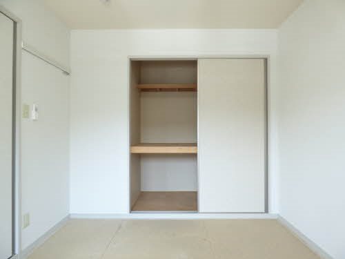 ヴィラかしの木Ⅲ 収納