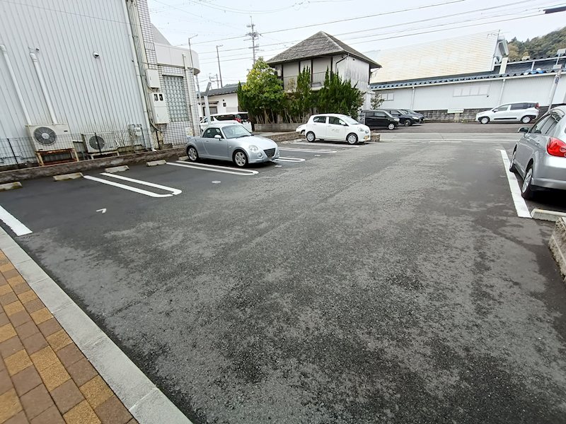 サクラG・MハイツⅢ　 駐車場