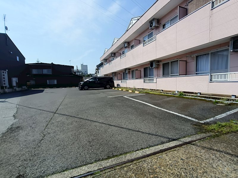 アーバンＵＳＡ 駐車場
