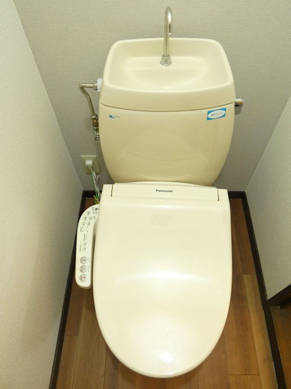 ファミールコーポ高屋　７棟 トイレ