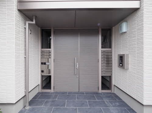 BEREO　厚東 エントランス