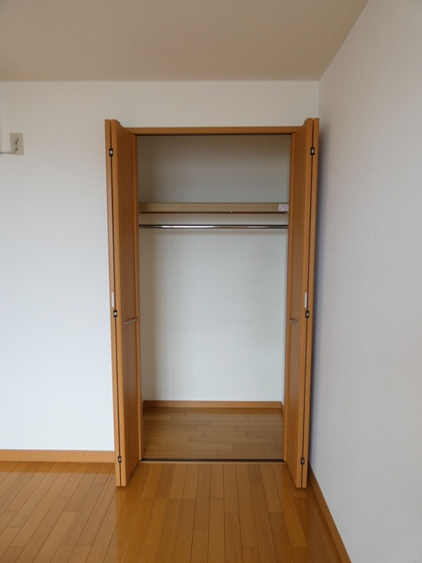 エールとよおかビル 収納