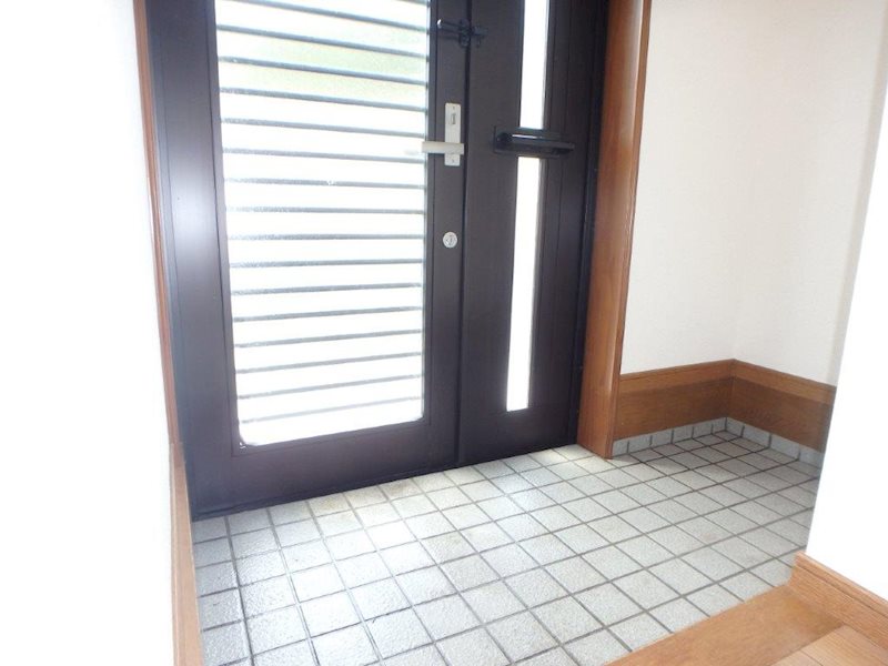 みどり荘 玄関