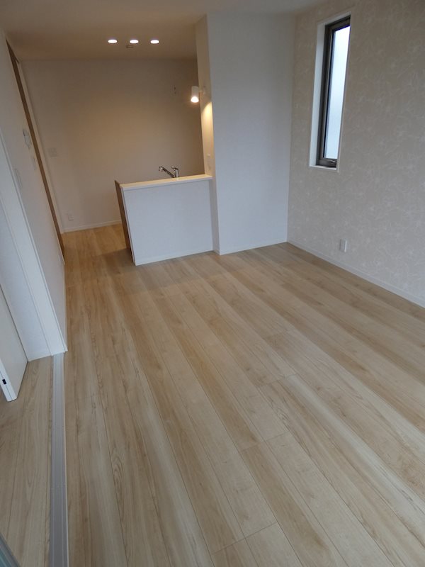 100 Mile House リビング