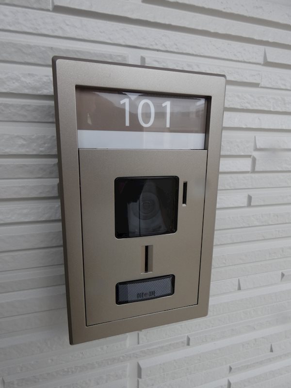 100 Mile House その他