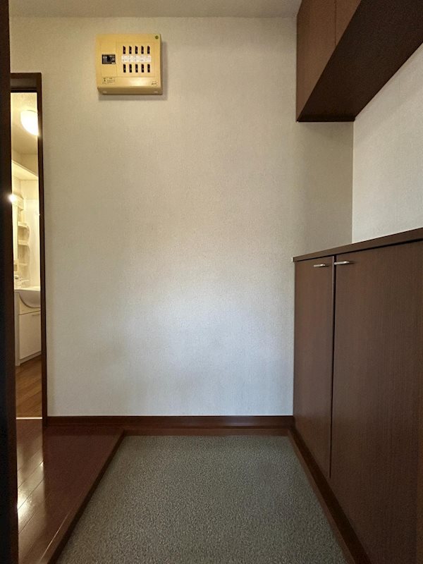 ヴィラ妙楽寺Ⅱ 玄関