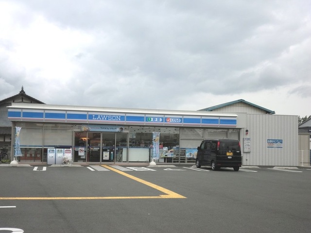 シャトル前田Ⅱ コンビニ