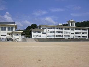eden 中学校