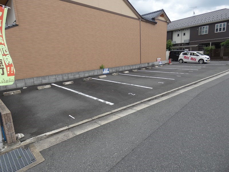 ラ・メゾン GORYO 駐車場
