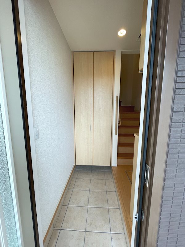 カサヴェルデ 玄関