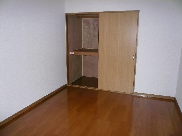 ユーミー吉田 ベッドルーム