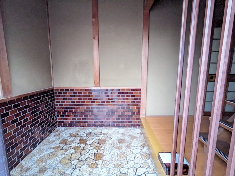 堀借家 玄関