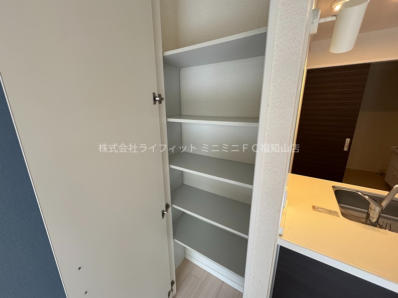 ヴィラ聖佳 収納