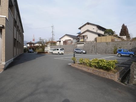 フェアリーシャンテ 駐車場