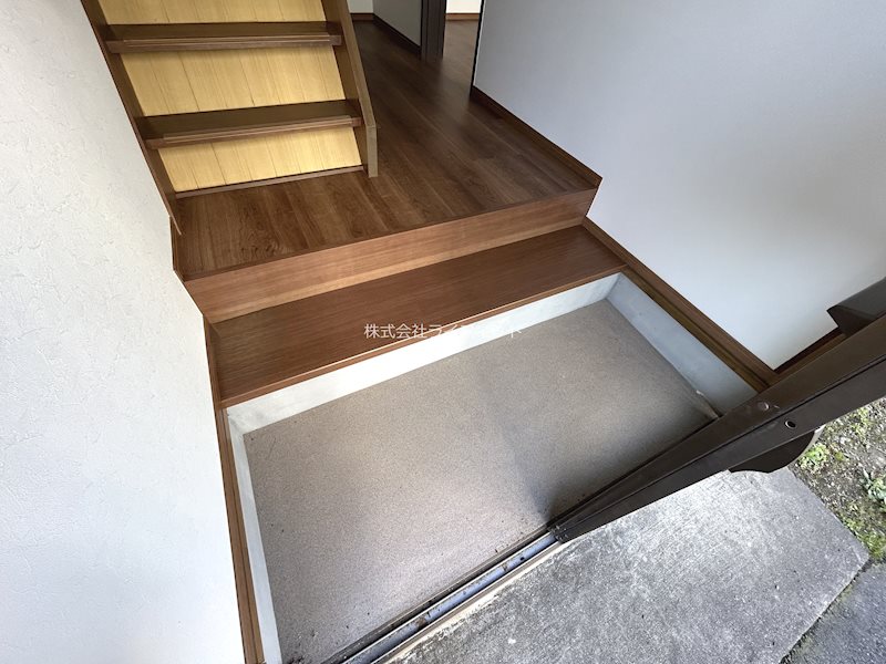 加広町6－10貸家 玄関