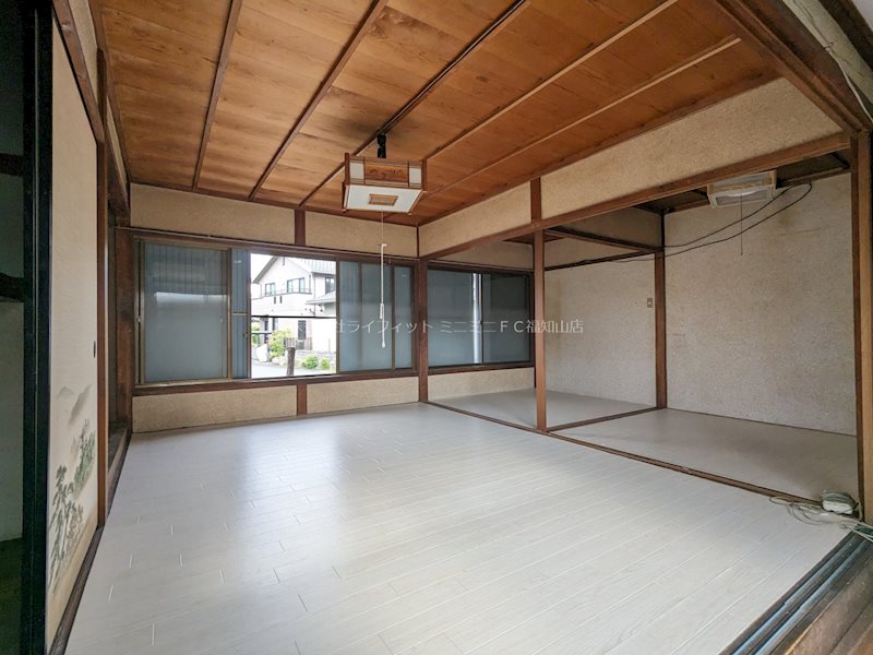 東岡町借家 リビング