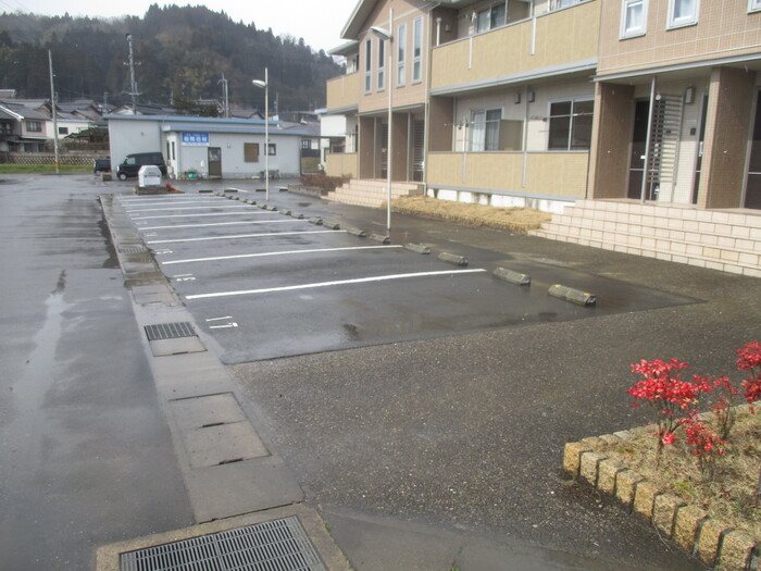 belle famille 駐車場