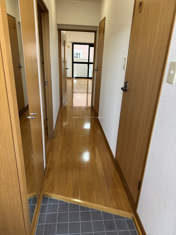 グランムーン  玄関