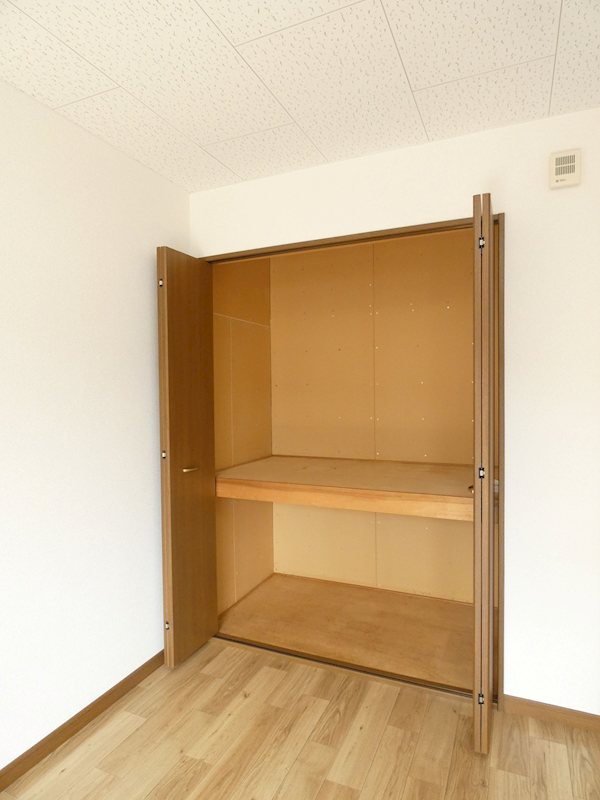 メゾンチャイム 収納