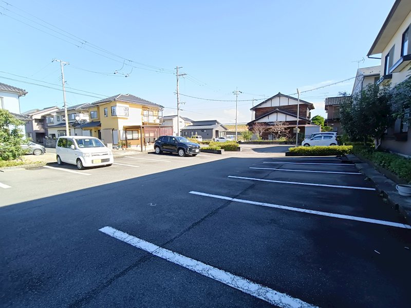 サンビレッジ・ピュアⅠ　B棟 駐車場