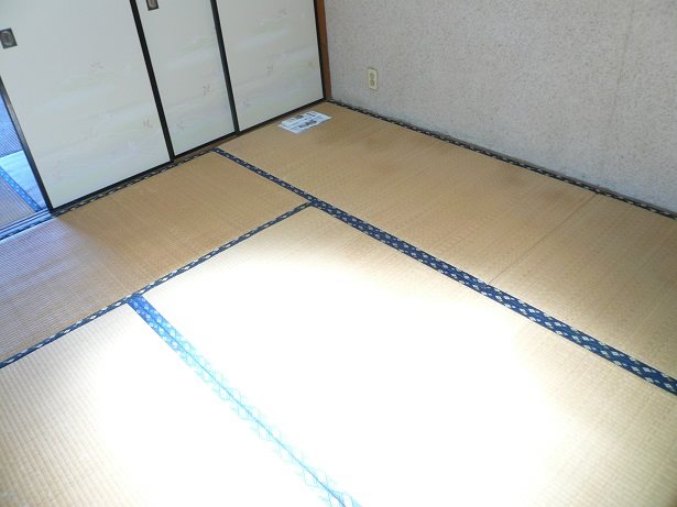 岡森アパート ベッドルーム