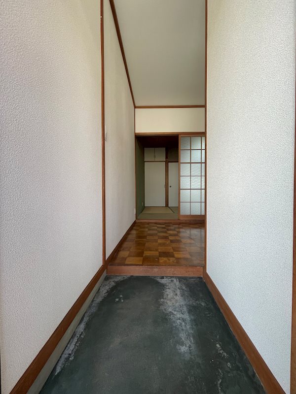 光ハイツ 玄関
