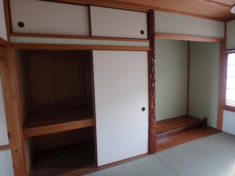 山田様上陰貸家 収納