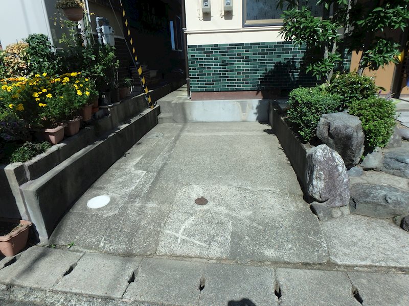 山田様上陰貸家 駐車場