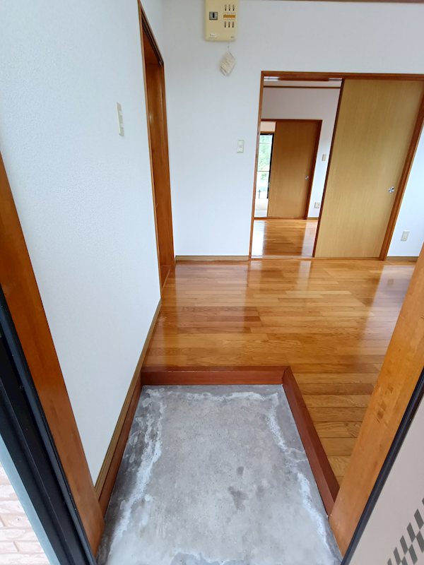 ウイズはかざ 玄関