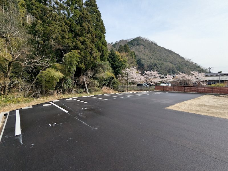 K・COMFORT十二所　Ⅱ 駐車場