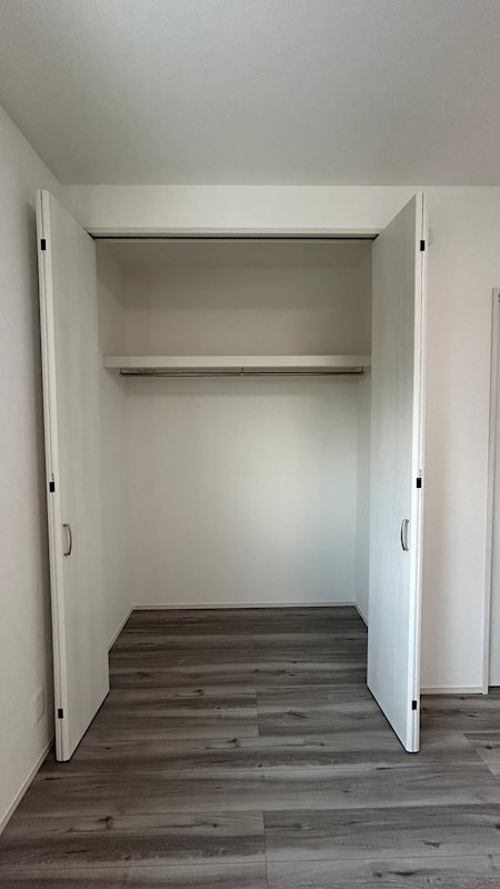厚中町貸家 収納