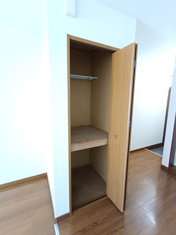 フレンドハイツ 収納