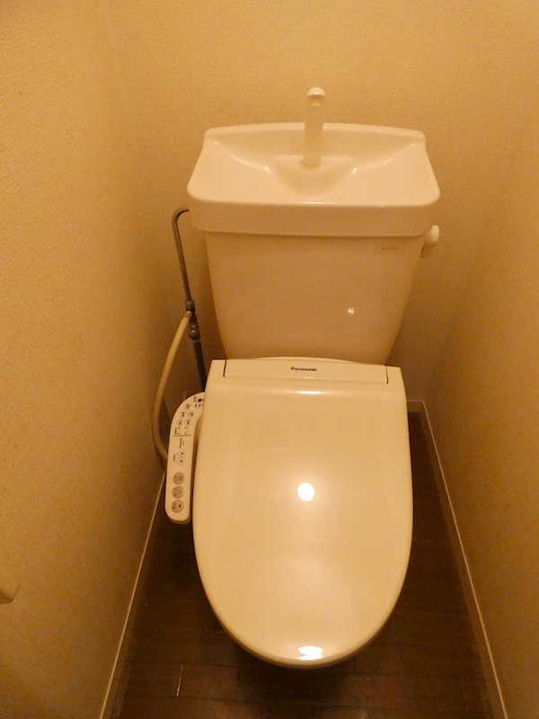 アーバンハイツ セゾン D棟  トイレ