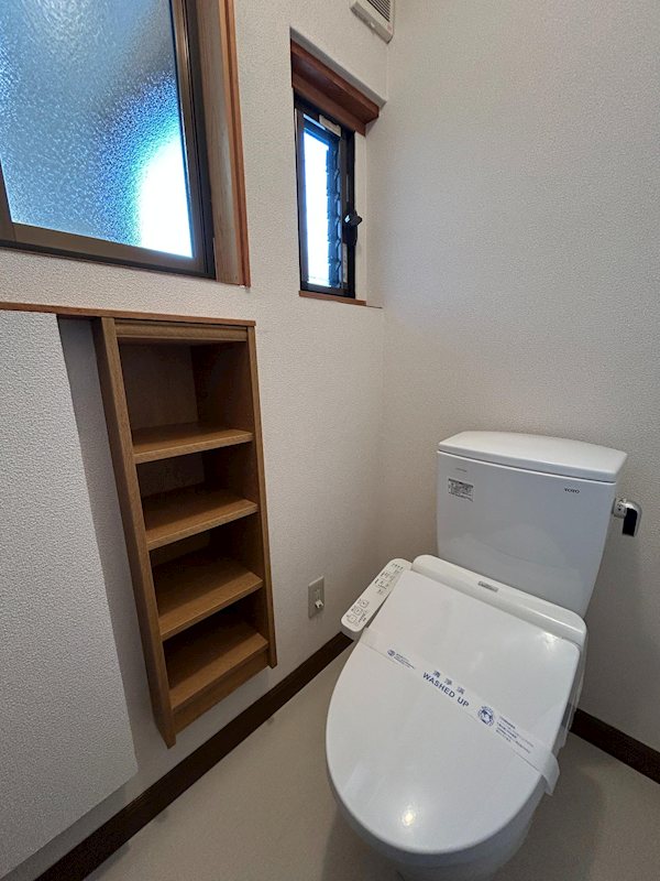 山本様泉町貸家（手前） トイレ