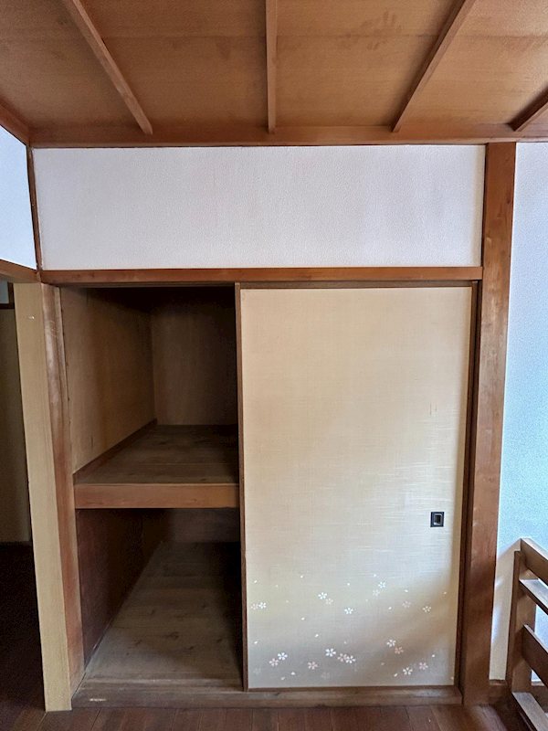 山本様泉町貸家（手前） 収納