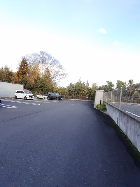 エクセレンス・Ⅱ 駐車場