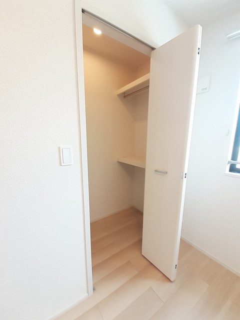 ホワイトストーク長田 収納