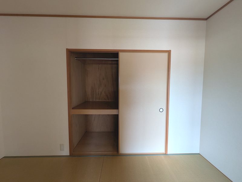 メゾンポプラ 収納