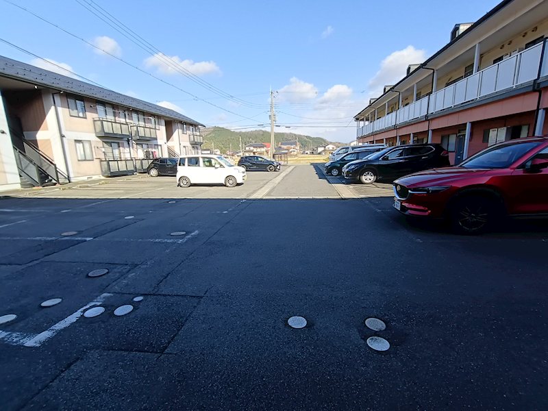 アーバンハイツセゾンB棟 駐車場