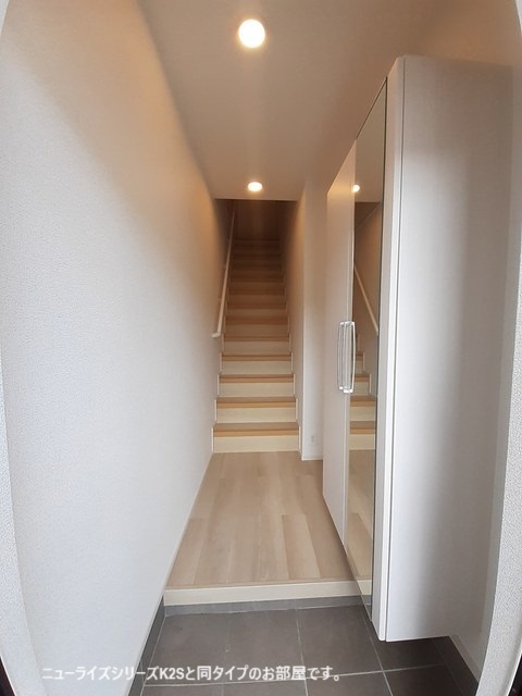 カーサ　ルミノーゾ 玄関