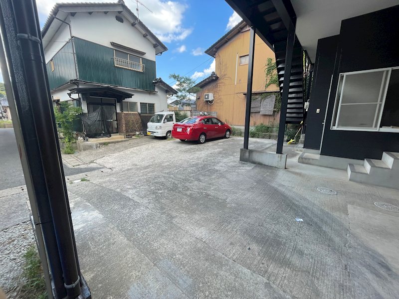 コンフォルト 駐車場