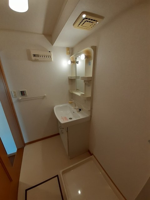 リヴィエールサラサＡ 洗面所