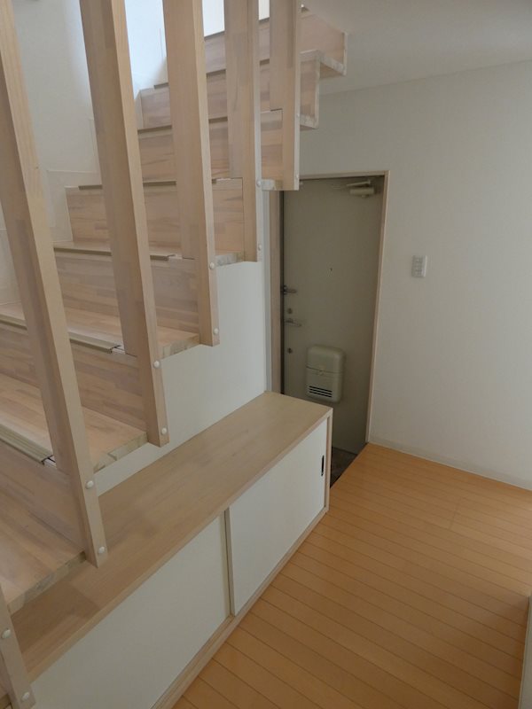 ユニキューブ砂子町B棟 玄関